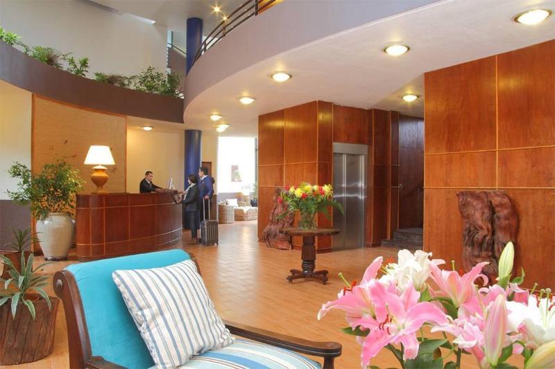 Gran Hotel Versalles Puerto Montt Bagian luar foto