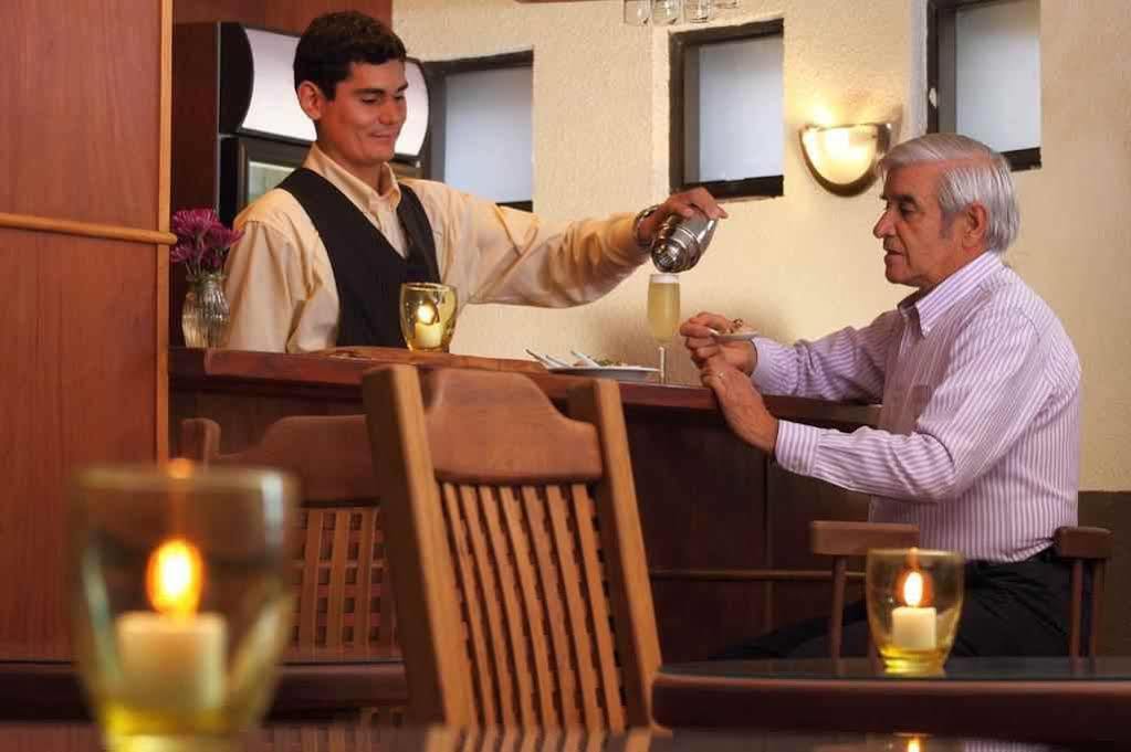 Gran Hotel Versalles Puerto Montt Bagian luar foto